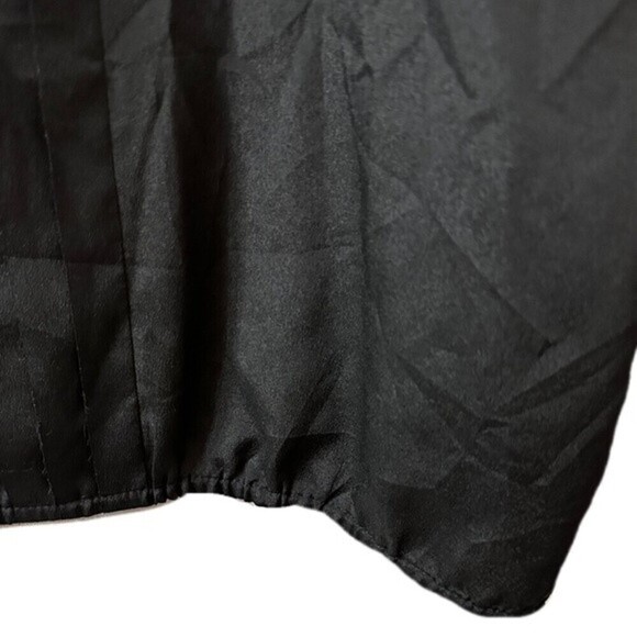 Anne Taylor Loft Black Sleeveless Blouse Sz Large - Picture 3 of 8